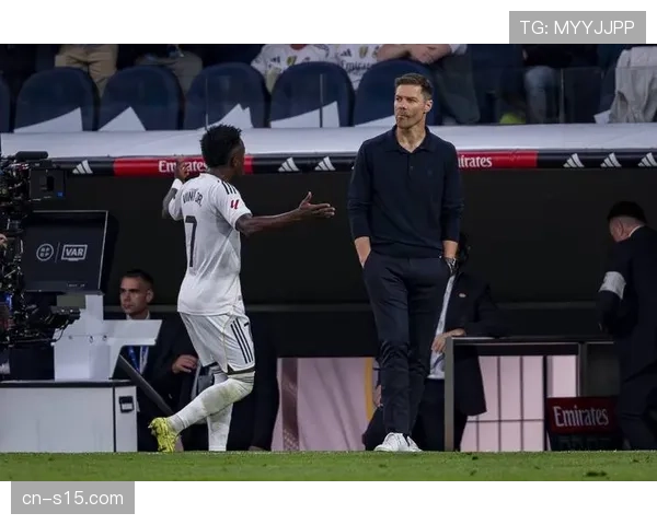 德甲推出脑震荡应对新规 允许临时换人保障球员安全