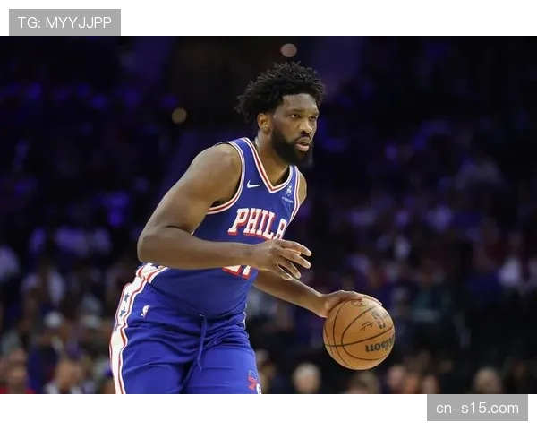 恩比德缺阵76人内线告急,马克西独扛进攻压力 恩比德缺阵76人内线告急,马克西独扛进攻压力