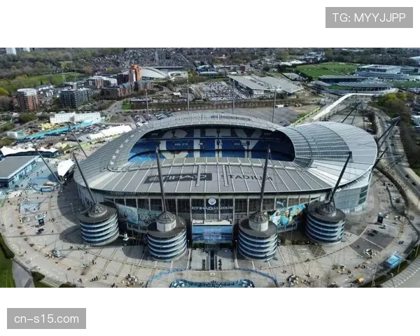 埃弗顿新球场建设进度过半,预计下赛季投入使用 埃弗顿新球场建设进度过半,预计下赛季投入使用