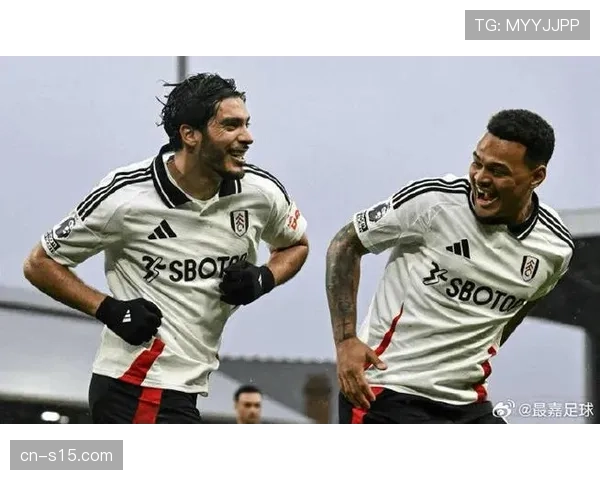 埃弗顿客场两度利用定位球，逆转富勒姆